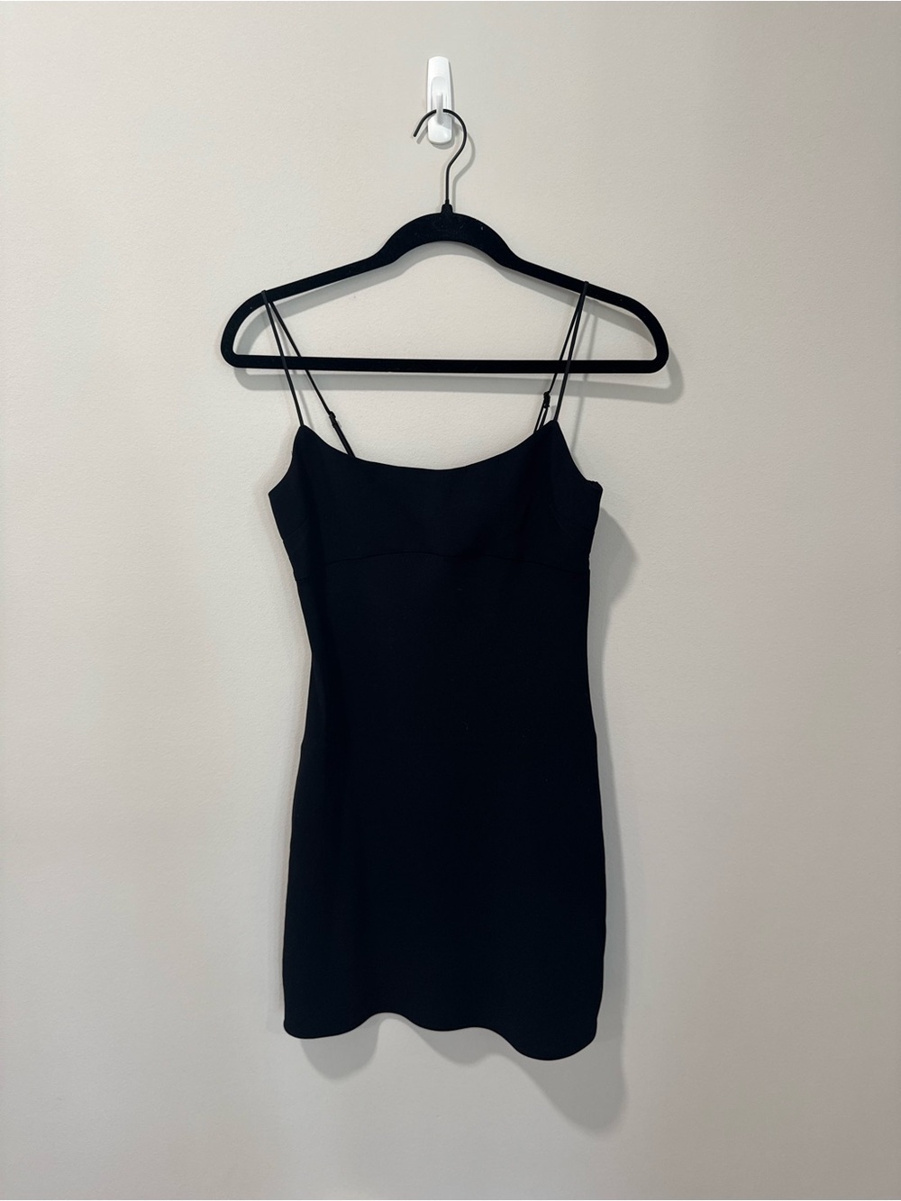 NEW Aritzia Foxley Mini Dress in Crepette in Black